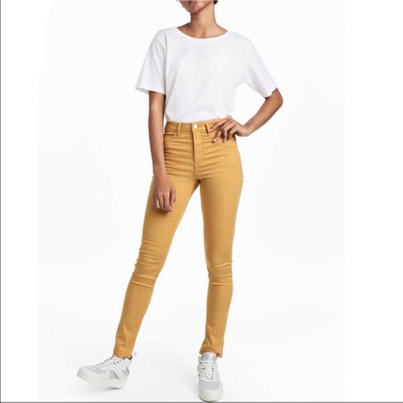 H&M Denim - H&M Button Up Highwaisted Slim Leg Jeans 32 inseam